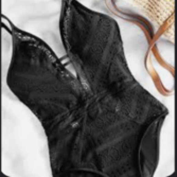 Becca - Black Color Play One-Piece Swimsuit - M - Picture 13 of 13